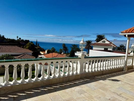 3 sypialnia Bungalow na sprzedaż w Los Realejos z basenem garażem - 750 000 € (Ref: 9494857)