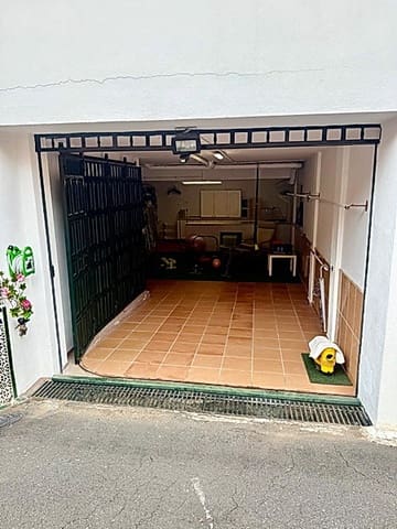 2 bedroom Townhouse for rent in Puerto de la Cruz with pool garage - € 1,650 (Ref: 9932672)