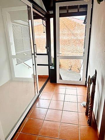 2 bedroom Townhouse for rent in Puerto de la Cruz with pool garage - € 1,650 (Ref: 9932672)