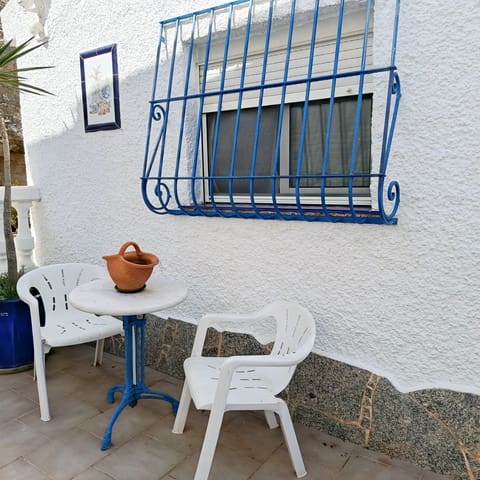 2 soverom Rekkehus til salgs i Coveta Fuma, El Campello med svømmebasseng garasje - € 290 (Ref: 9231789)