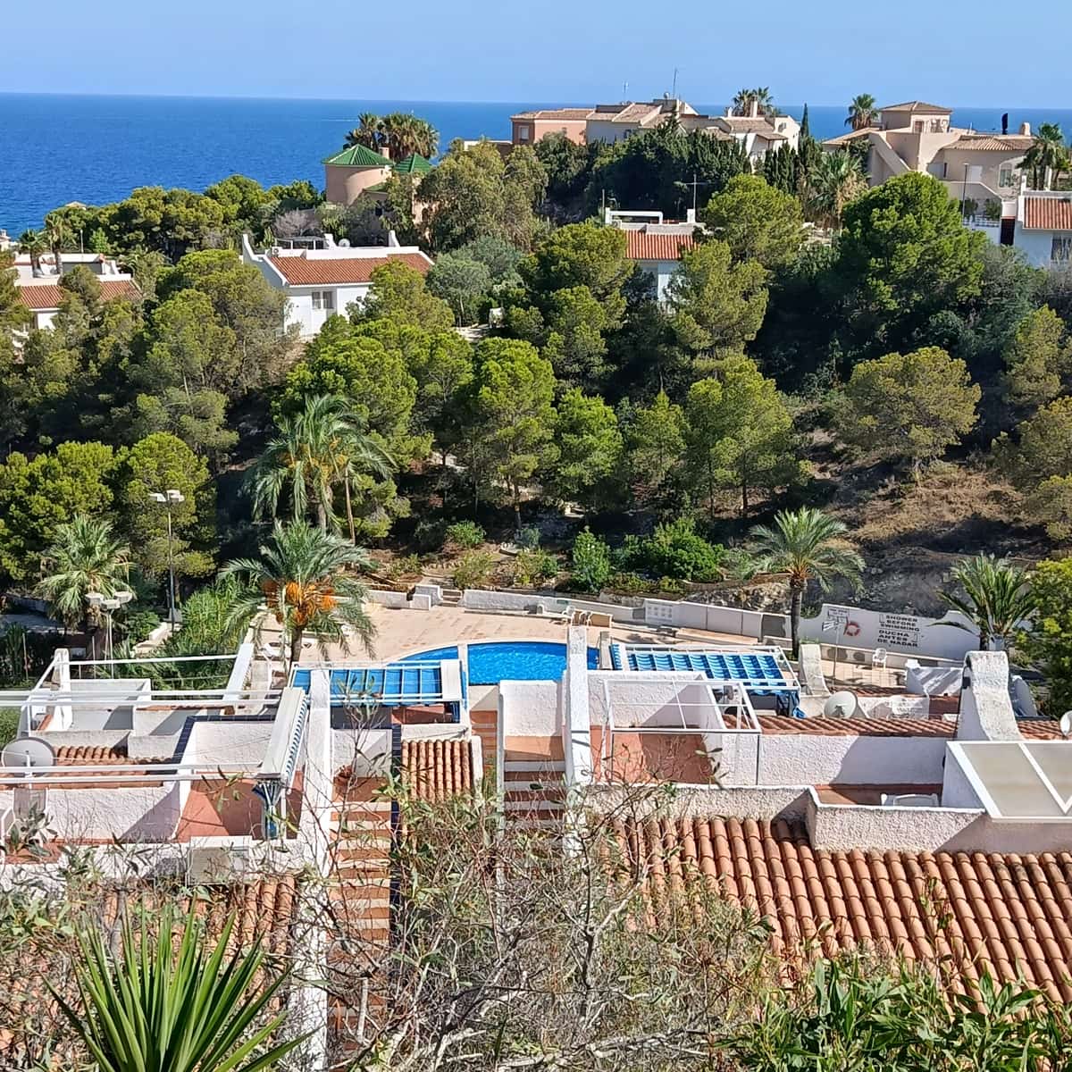 2 soverom Rekkehus til salgs i El Campello med svømmebasseng garasje - € 290 (Ref: 9231789)