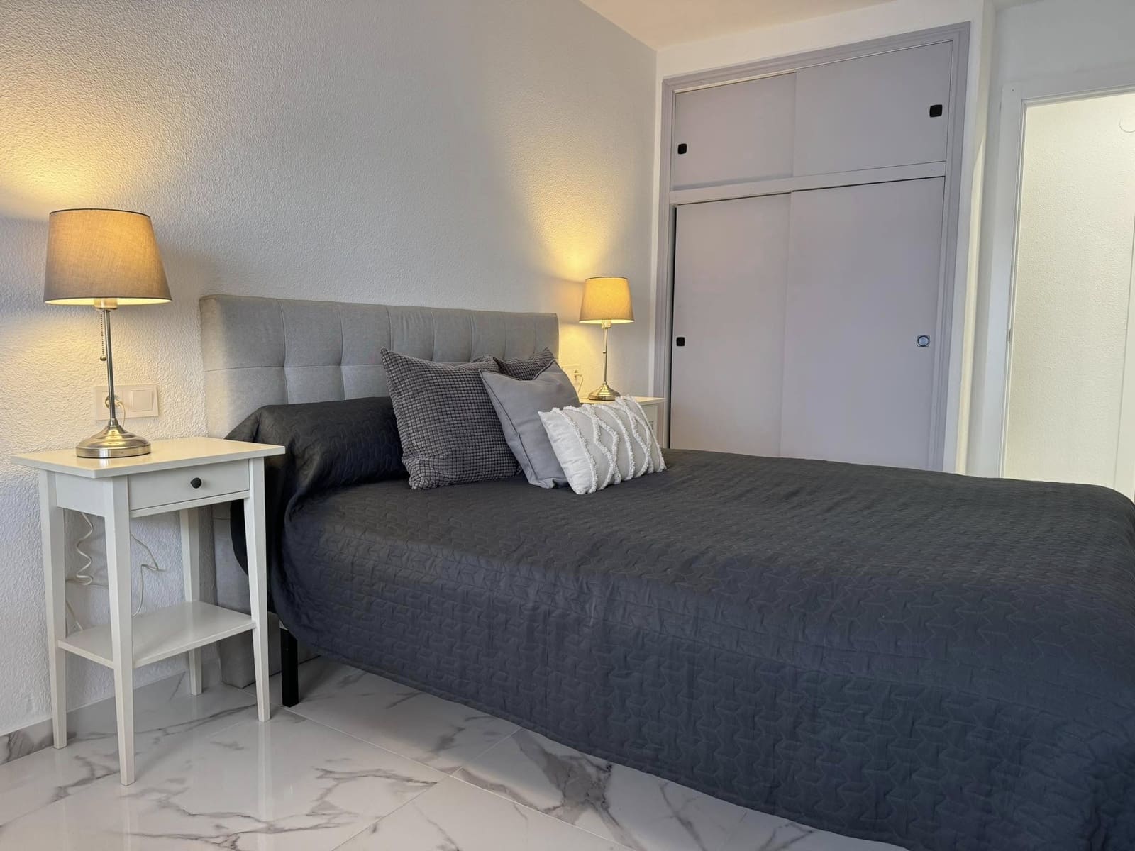 4 sypialnia Apartament na sprzedaż w Torrevieja z garażem - 239 000 € (Ref: 9311636)