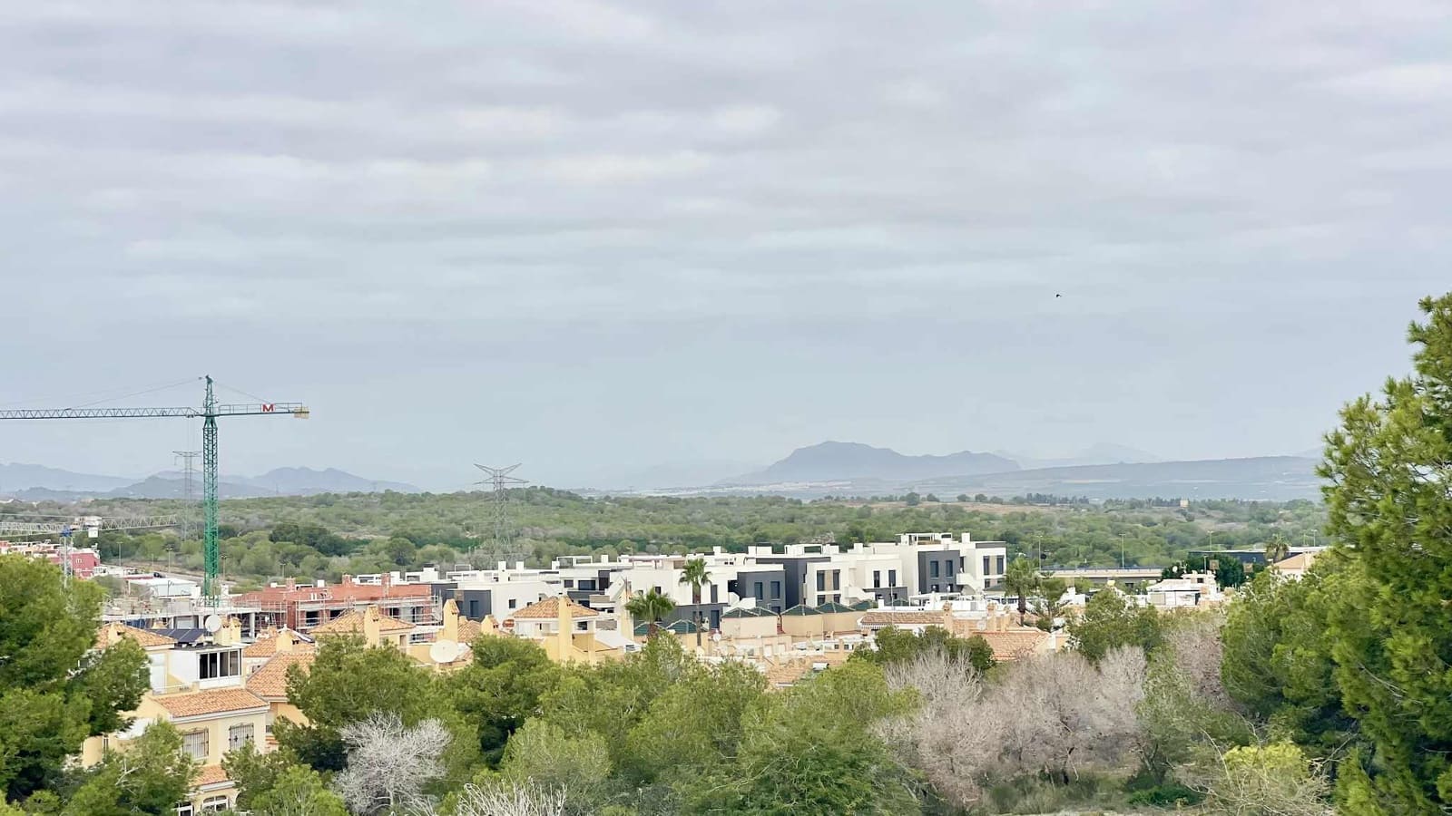 3 makuuhuone Omakotitalo myytävänä paikassa Orihuela mukana uima-altaan 
autotalli - 185 000 € (Ref: 9311641)