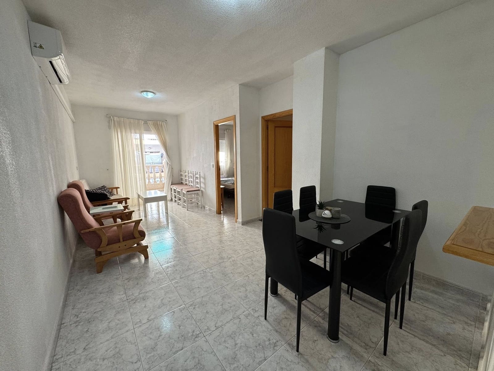 2 soverom Leilighet til salgs i Torrevieja - € 139 900 (Ref: 9313978)