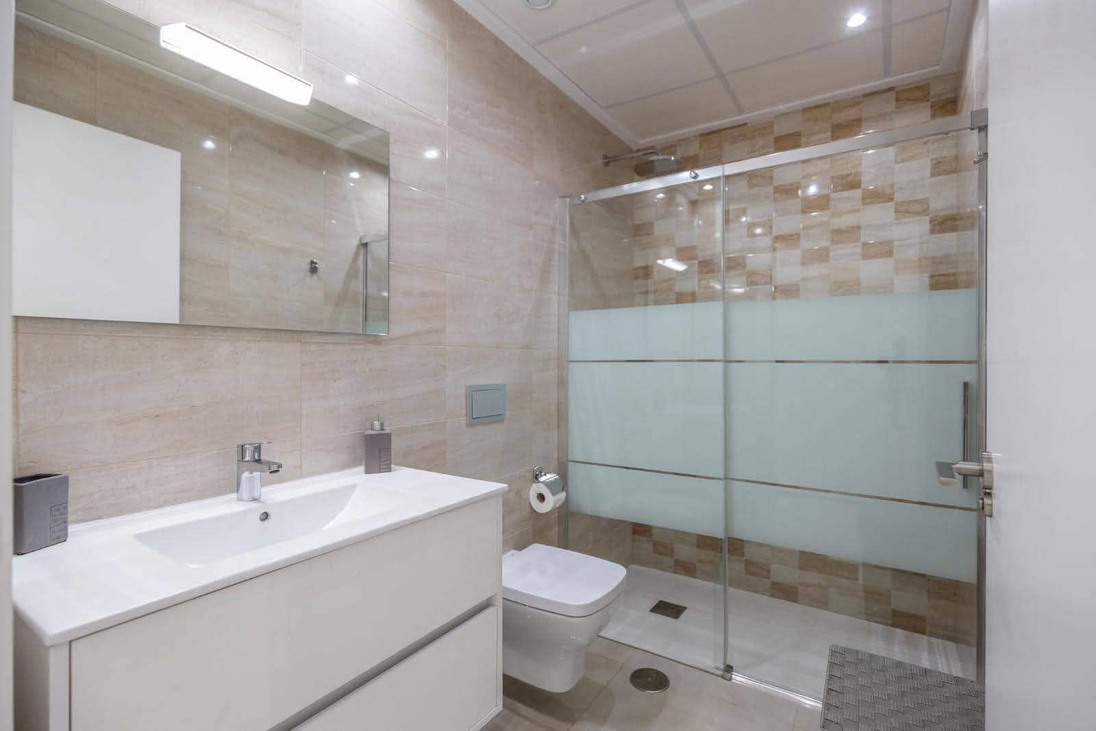 3 makuuhuone Omakotitalo myytävänä paikassa Ciudad Quesada mukana uima-altaan 
autotalli - 299 900 € (Ref: 9396784)