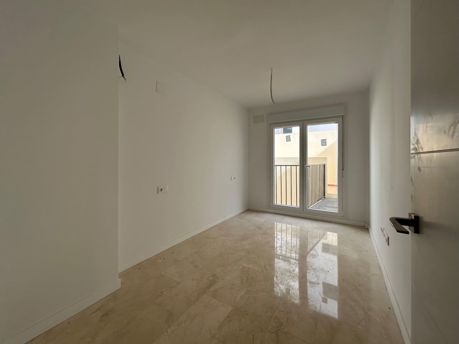 1 bedroom Apartment for sale in Alicante / Alacant city - € 179,900 (Ref: 9401713)