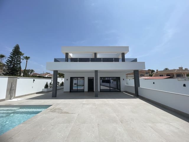 3 quarto Moradia para venda em Ciudad Quesada, Rojales com piscina garagem - 799 900 € (Ref: 9414598)