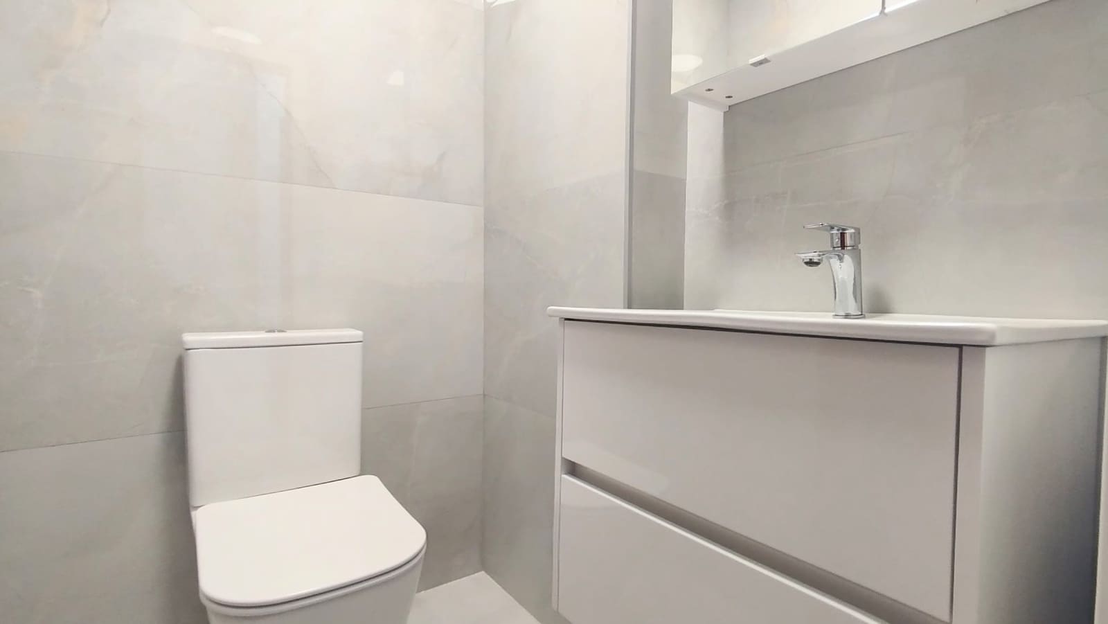 3 soveværelse Lejlighed til salg i Torrevieja med swimmingpool - € 259.900 (Ref: 9426574)