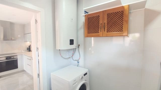 3 soveværelse Lejlighed til salg i Playa del Acequión, Torrevieja med swimmingpool - € 259.900 (Ref: 9426574)