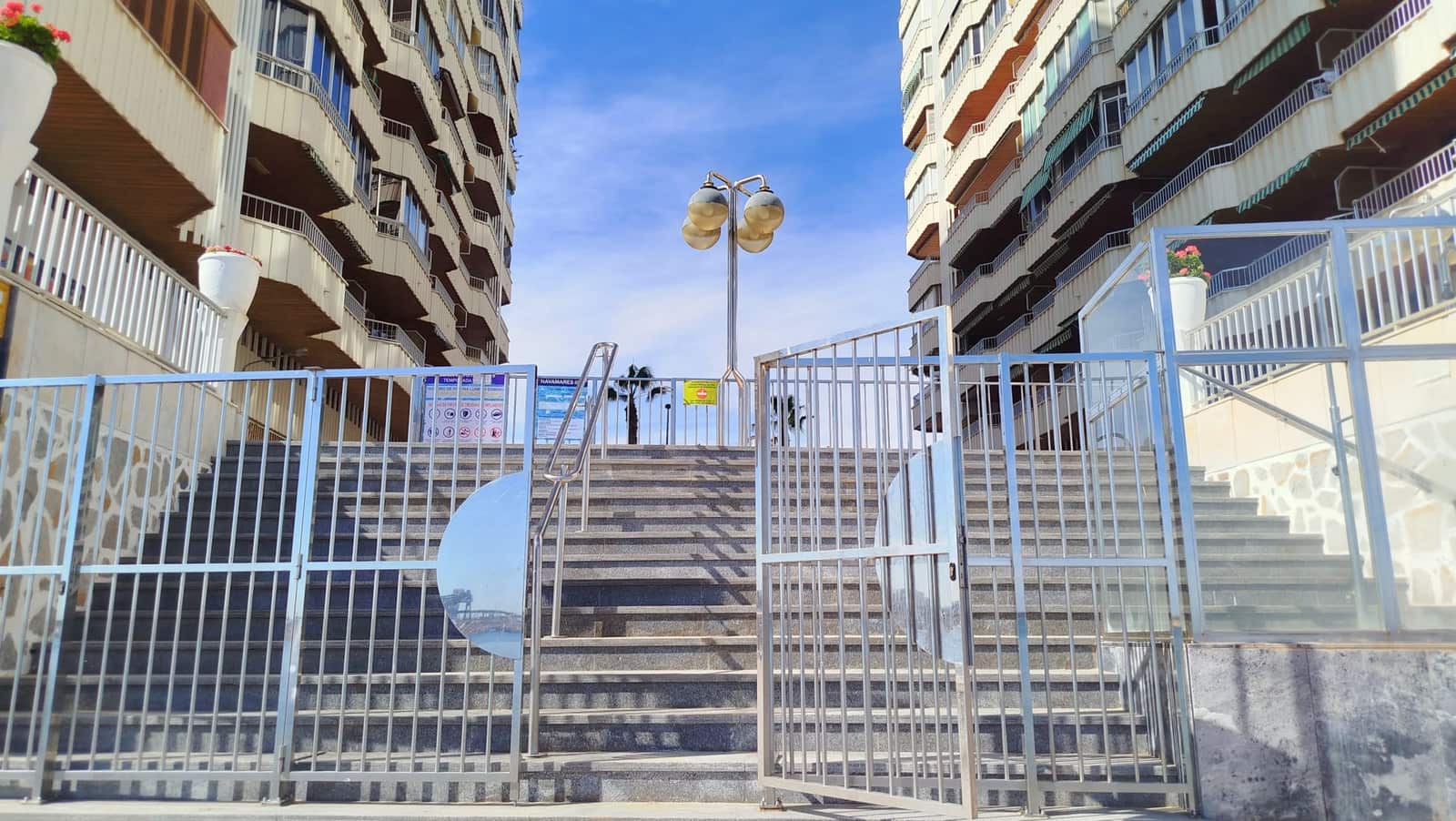 3 soveværelse Lejlighed til salg i Torrevieja med swimmingpool - € 259.900 (Ref: 9426574)