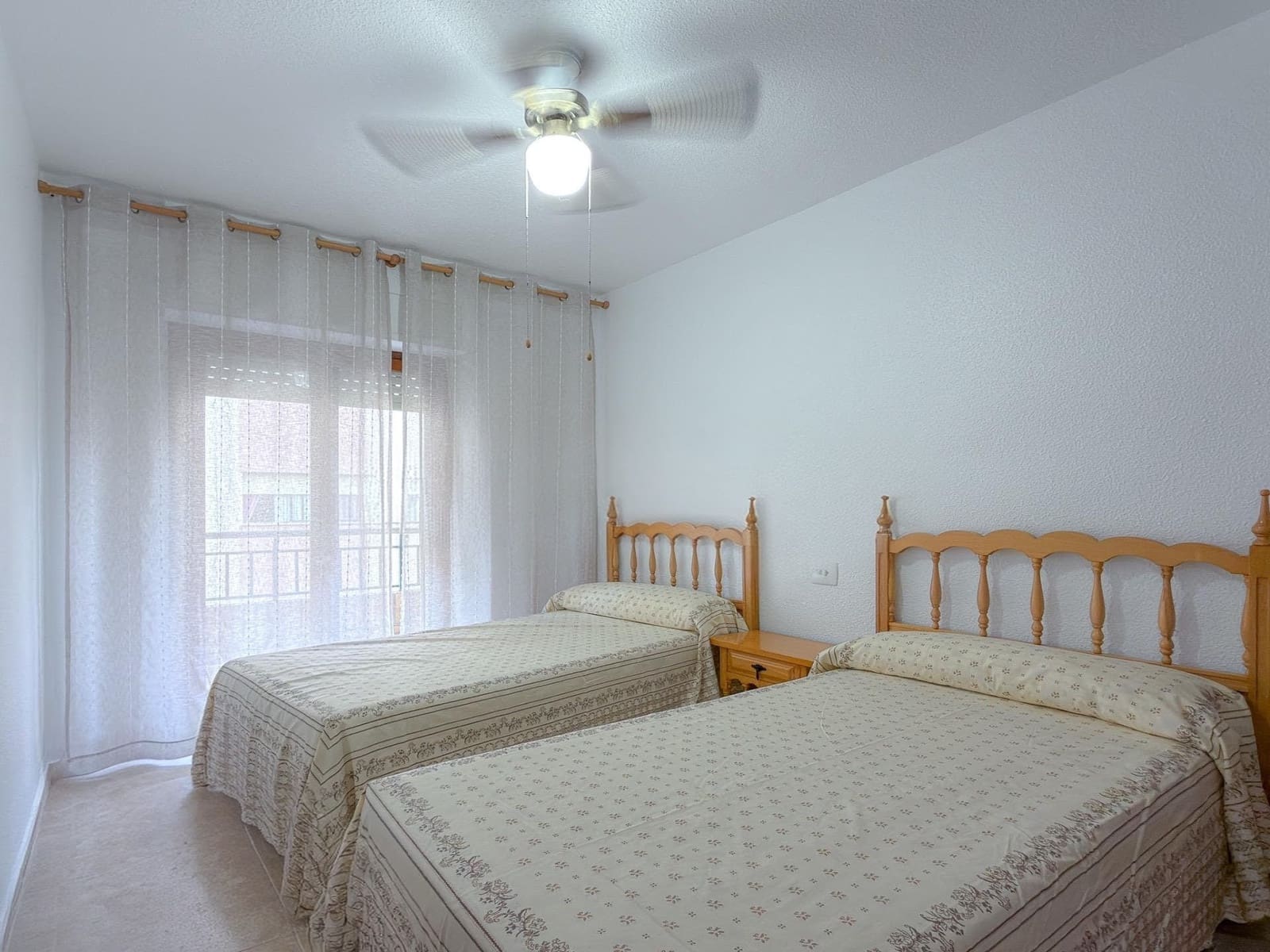 3 quarto Apartamento para venda em Torrevieja - 139 900 € (Ref: 9431918)