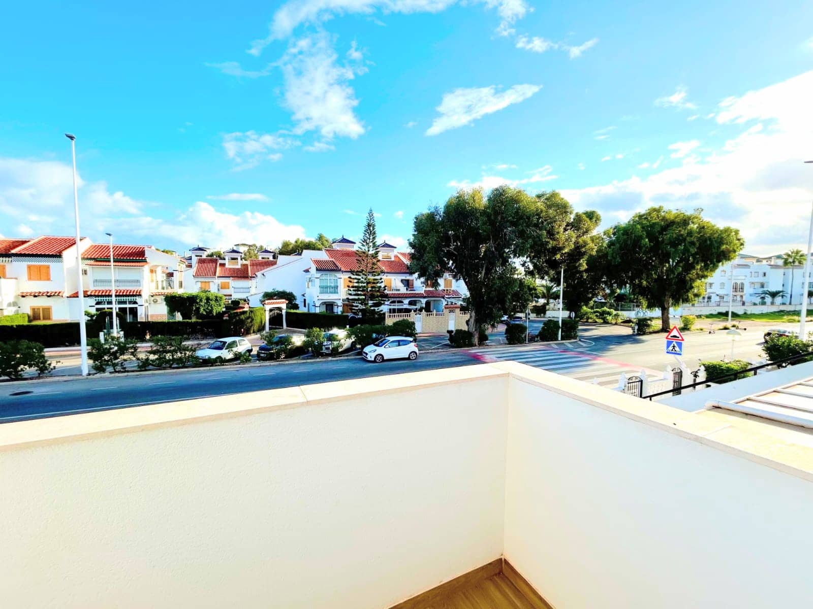 3 bedroom Townhouse for sale in Torrevieja with pool - € 249,900 (Ref: 9435175)