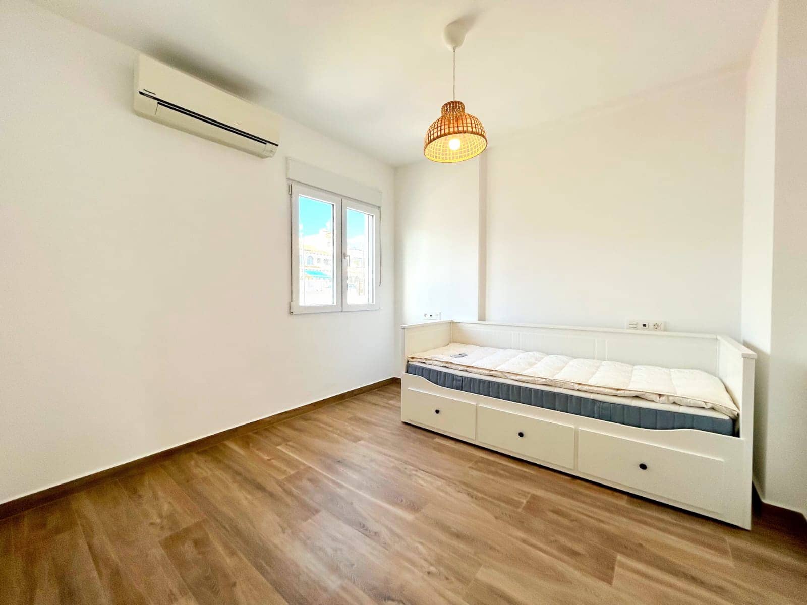 3 bedroom Townhouse for sale in Torrevieja with pool - € 249,900 (Ref: 9435175)