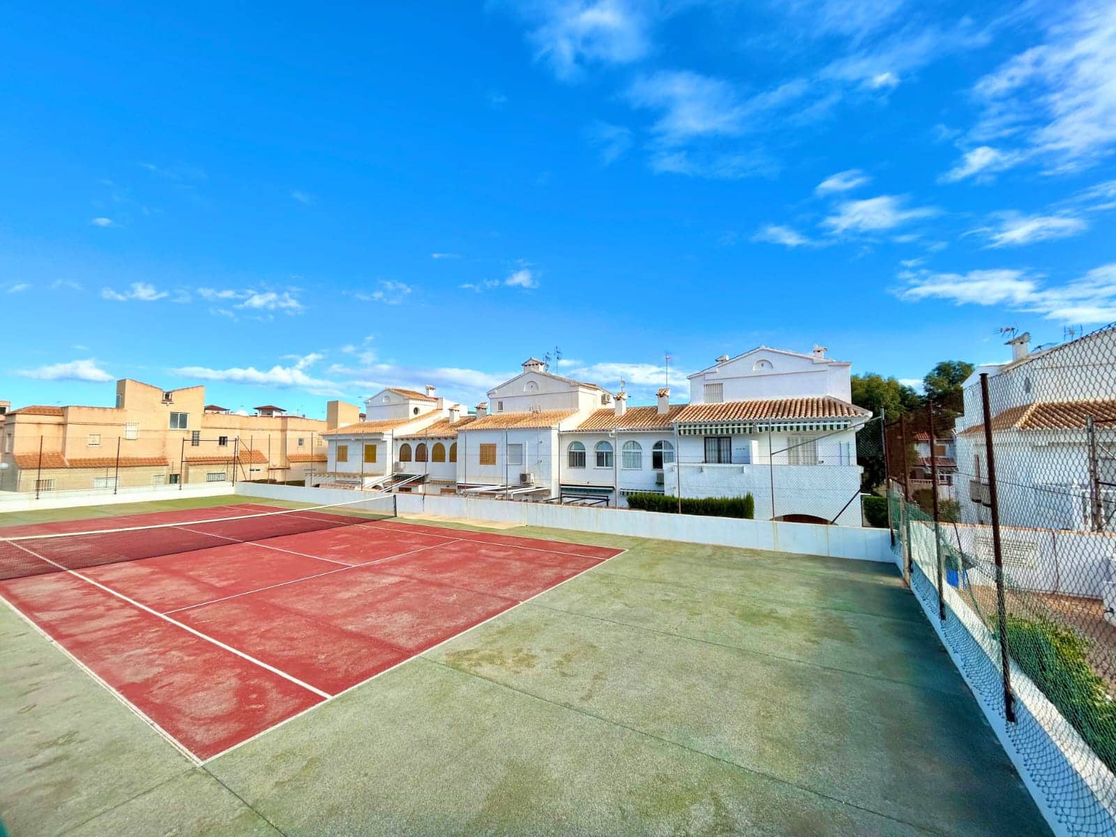 3 bedroom Townhouse for sale in Torrevieja with pool - € 249,900 (Ref: 9435175)