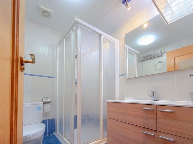 2 quarto Apartamento para venda em Centro - Muelle Pesquero, Torrevieja - 137 900 € (Ref: 9449677)