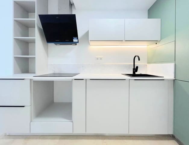 1 bedroom Apartment for sale in Carolinas Altas, Alicante / Alacant city - € 164,900 (Ref: 9505929)