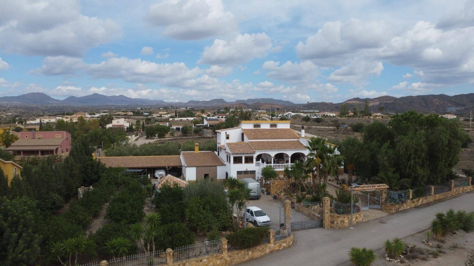 7 soverom Finca/Herregård til salgs i Albox med garasje - € 650 000 (Ref: 10155580)