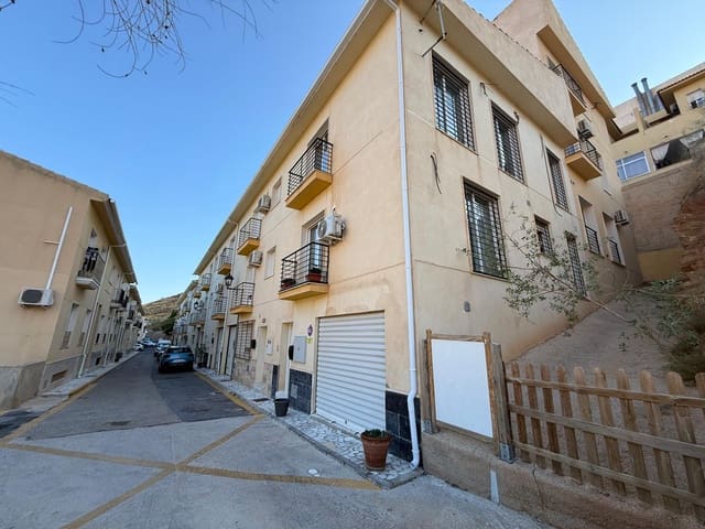 3 soveværelse Byhus til salg i Macael med garage - € 85.000 (Ref: 9263356)