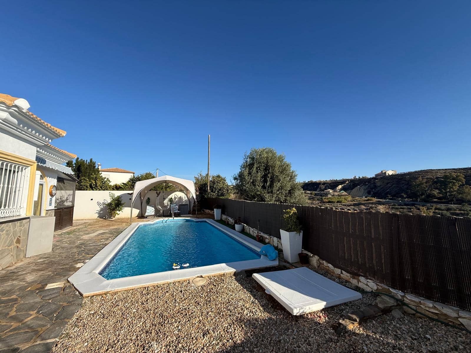 3 sypialnia Willa na sprzedaż w Partaloa z basenem garażem - 274 750 € (Ref: 9409338)