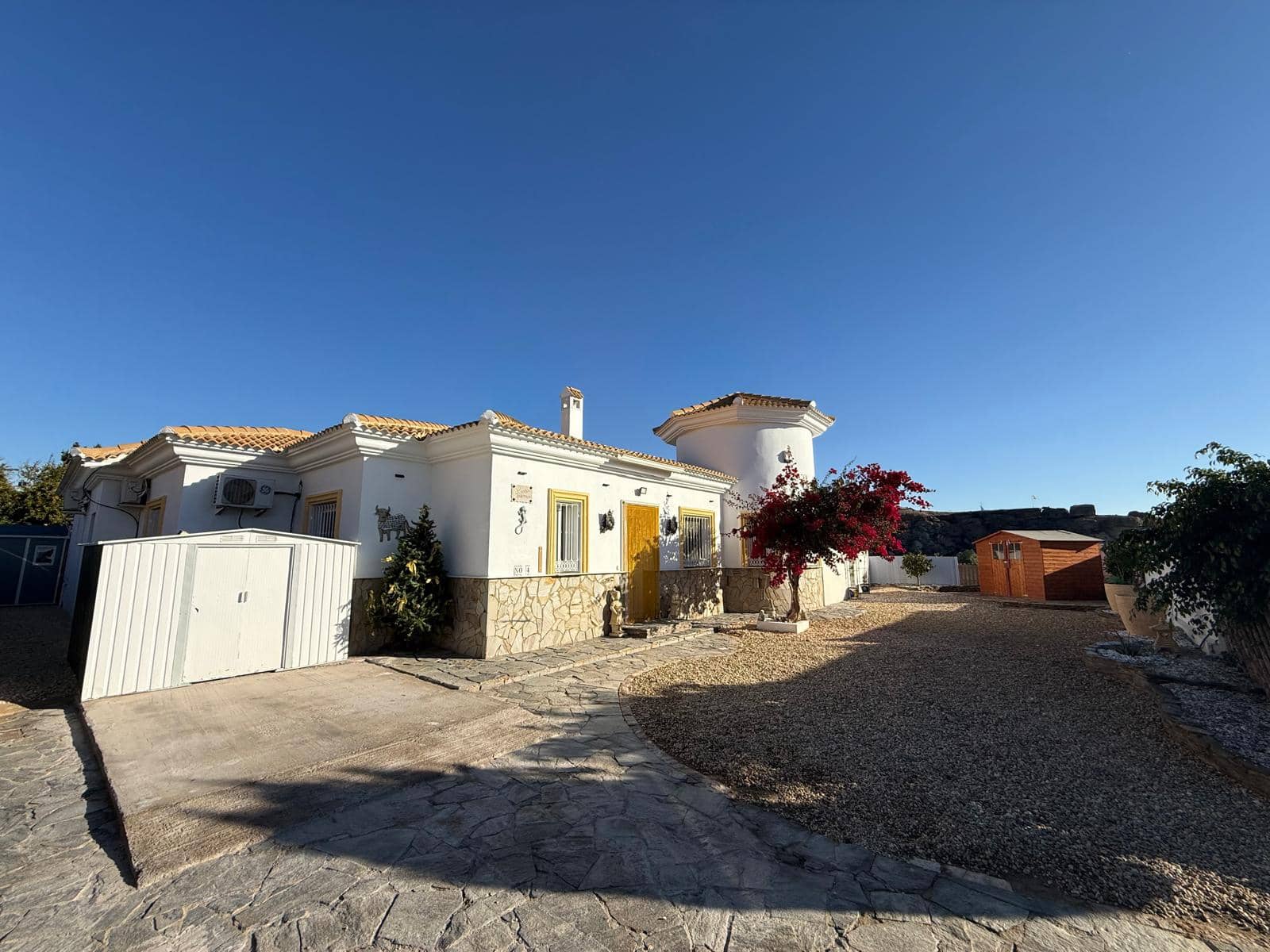 3 sypialnia Willa na sprzedaż w Partaloa z basenem garażem - 274 750 € (Ref: 9409338)