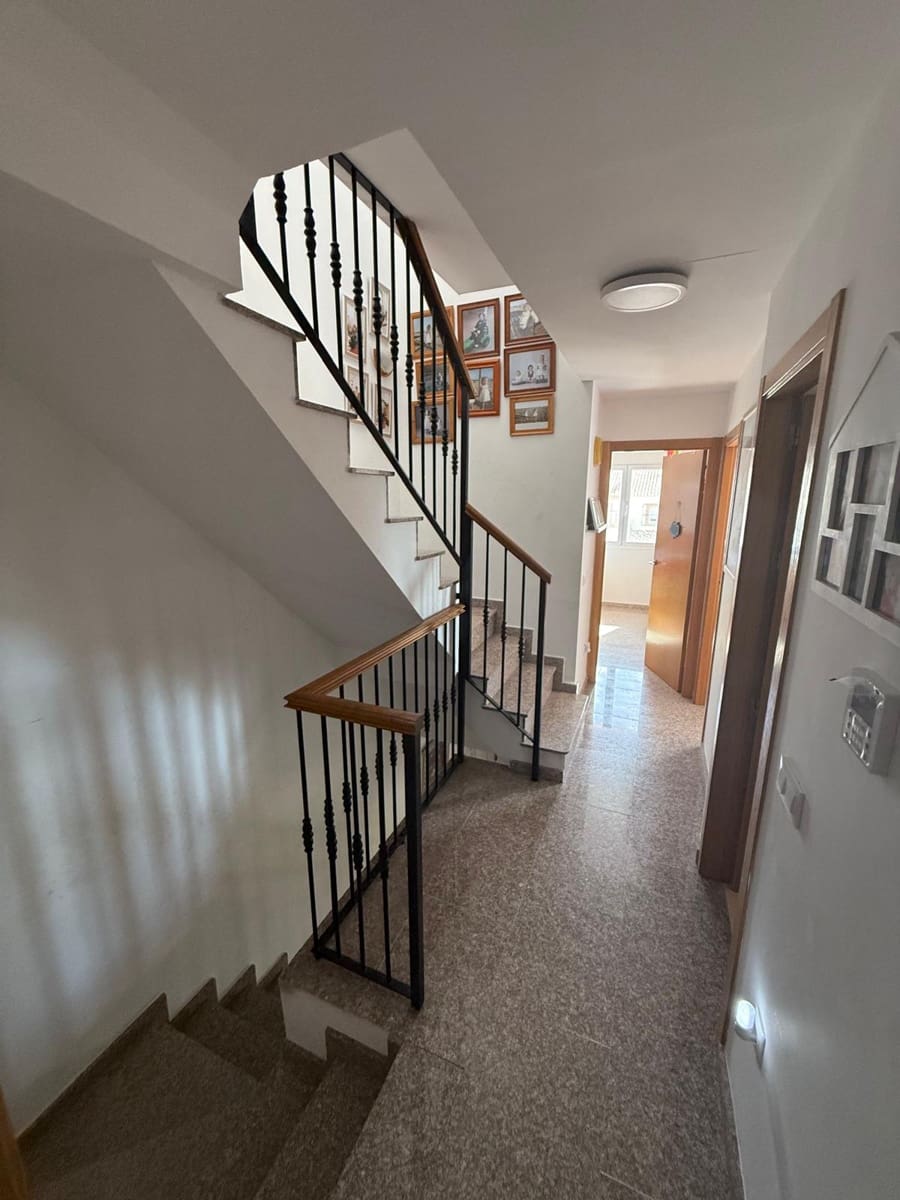 4 makuuhuone Omakotitalo myytävänä paikassa Taberno - 120 000 € (Ref: 9970849)
