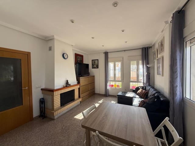 3 makuuhuone Omakotitalo myytävänä paikassa Taberno - 120 000 € (Ref: 9970849)