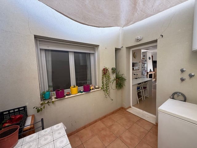 3 makuuhuone Omakotitalo myytävänä paikassa Taberno - 120 000 € (Ref: 9970849)