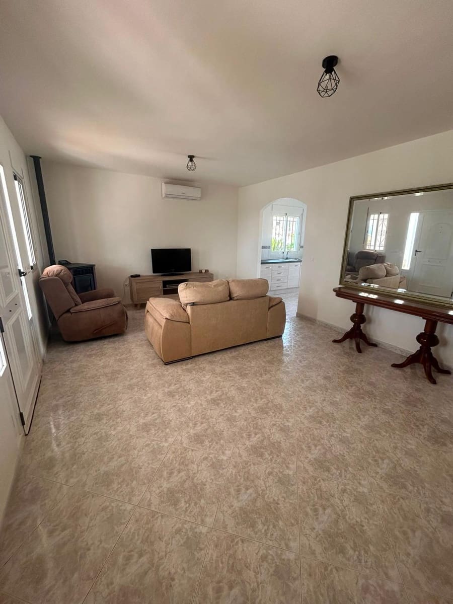 Villa/Maison de 3 chambres à louer à Partaloa avec piscine - 975 € (Ref: 9996014)