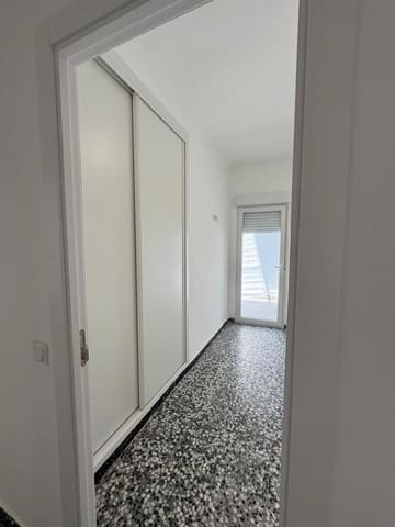 5 sypialnia Hotel na sprzedaż w Torrevieja - 186 000 € (Ref: 9341386)