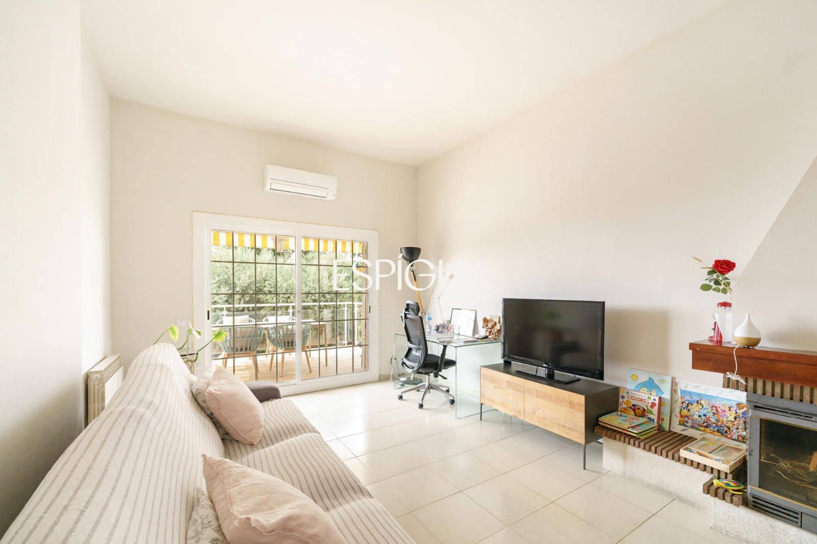 5 bedroom Townhouse for sale in Teia with pool garage - € 690,000 (Ref: 10016030)