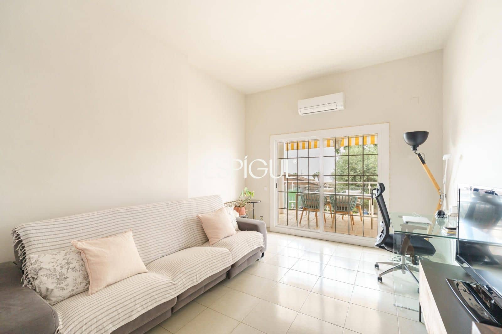 5 bedroom Townhouse for sale in Teia with pool garage - € 690,000 (Ref: 10016030)