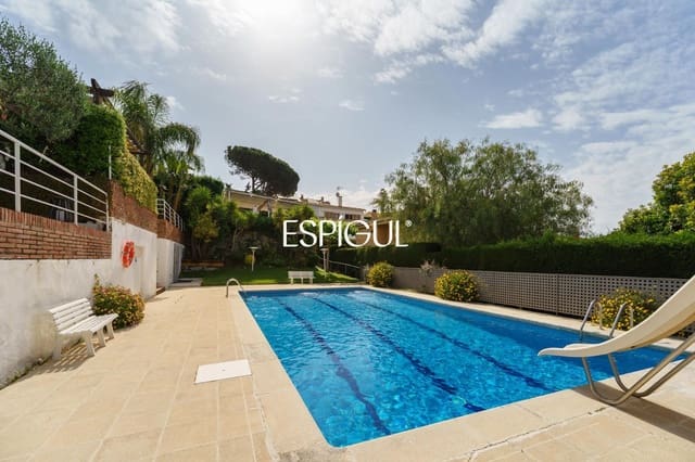 5 bedroom Townhouse for sale in Teià with pool garage - € 690,000 (Ref: 10016030)