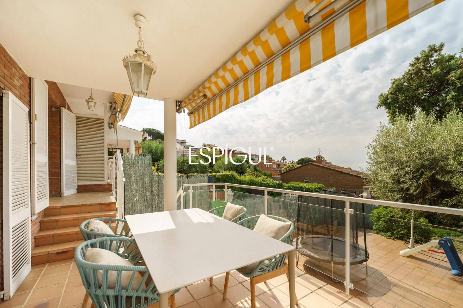5 bedroom Townhouse for sale in Teia with pool garage - € 690,000 (Ref: 10016030)