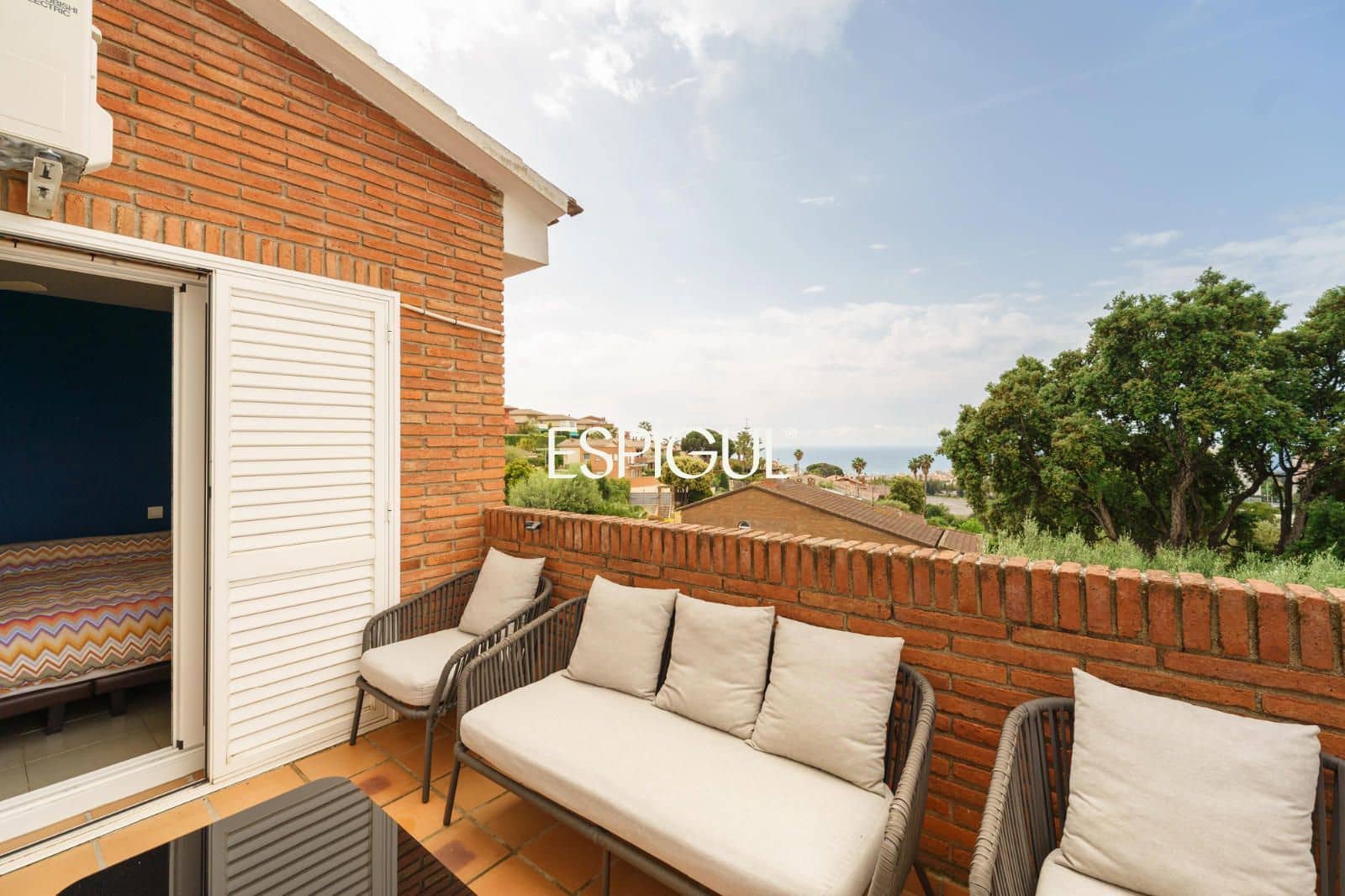 5 bedroom Townhouse for sale in Teia with pool garage - € 690,000 (Ref: 10016030)