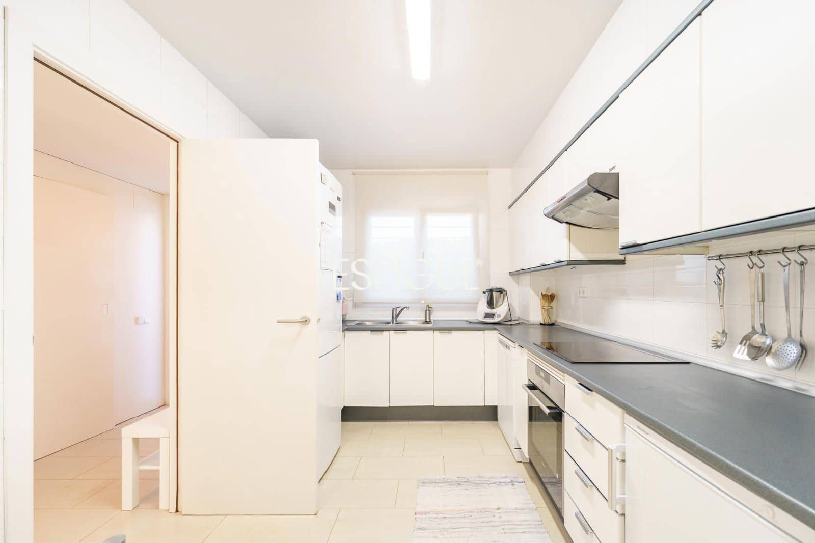 4 bedroom Townhouse for sale in Premia de Mar with pool garage - € 665,000 (Ref: 10016031)