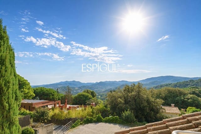 4 Zimmer Villa zu verkaufen in Vallromanes mit Garage - 830.000 € (Ref: 10016033)
