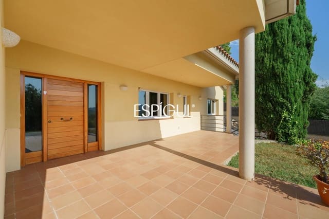 4 Zimmer Villa zu verkaufen in Vallromanes mit Garage - 830.000 € (Ref: 10016033)