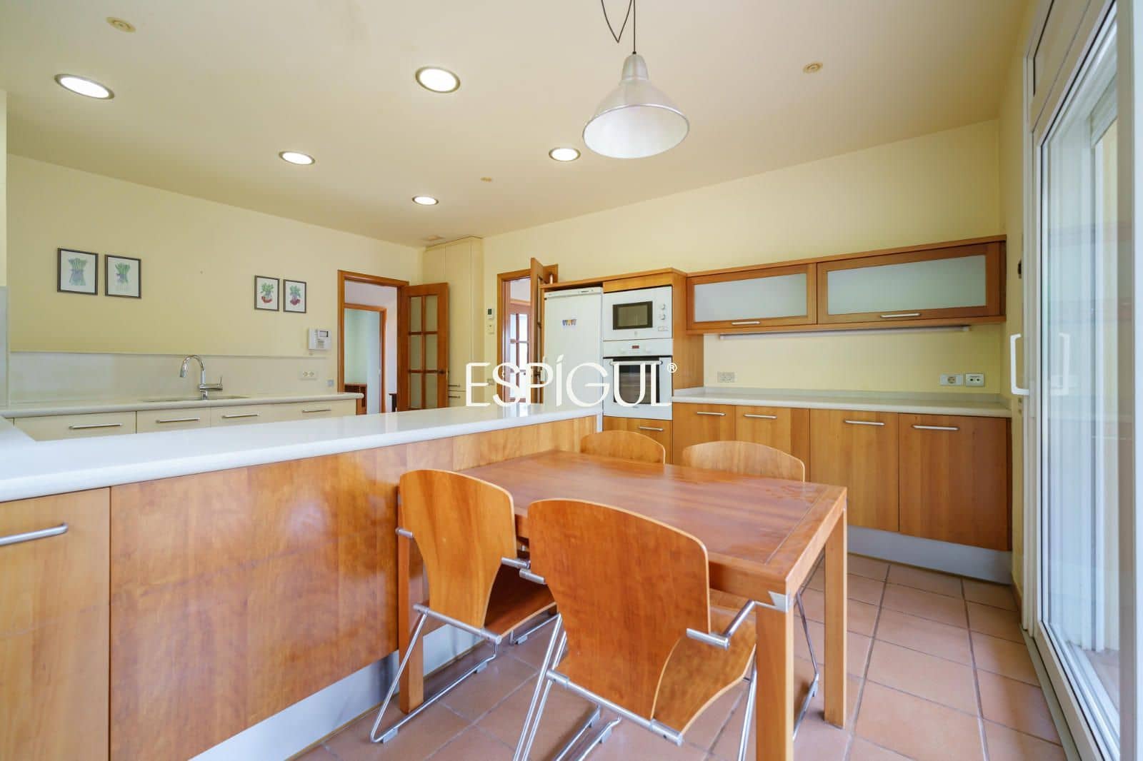 Chalet de 4 habitaciones en Vallromanes en venta con garaje - 830.000 € (Ref: 10016033)
