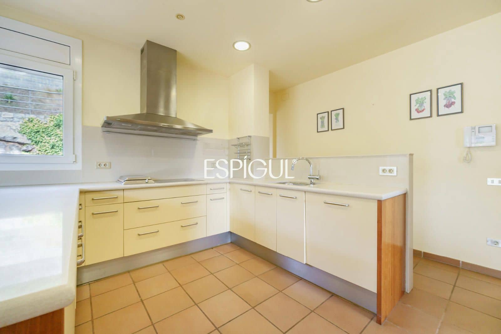 Chalet de 4 habitaciones en Vallromanes en venta con garaje - 830.000 € (Ref: 10016033)