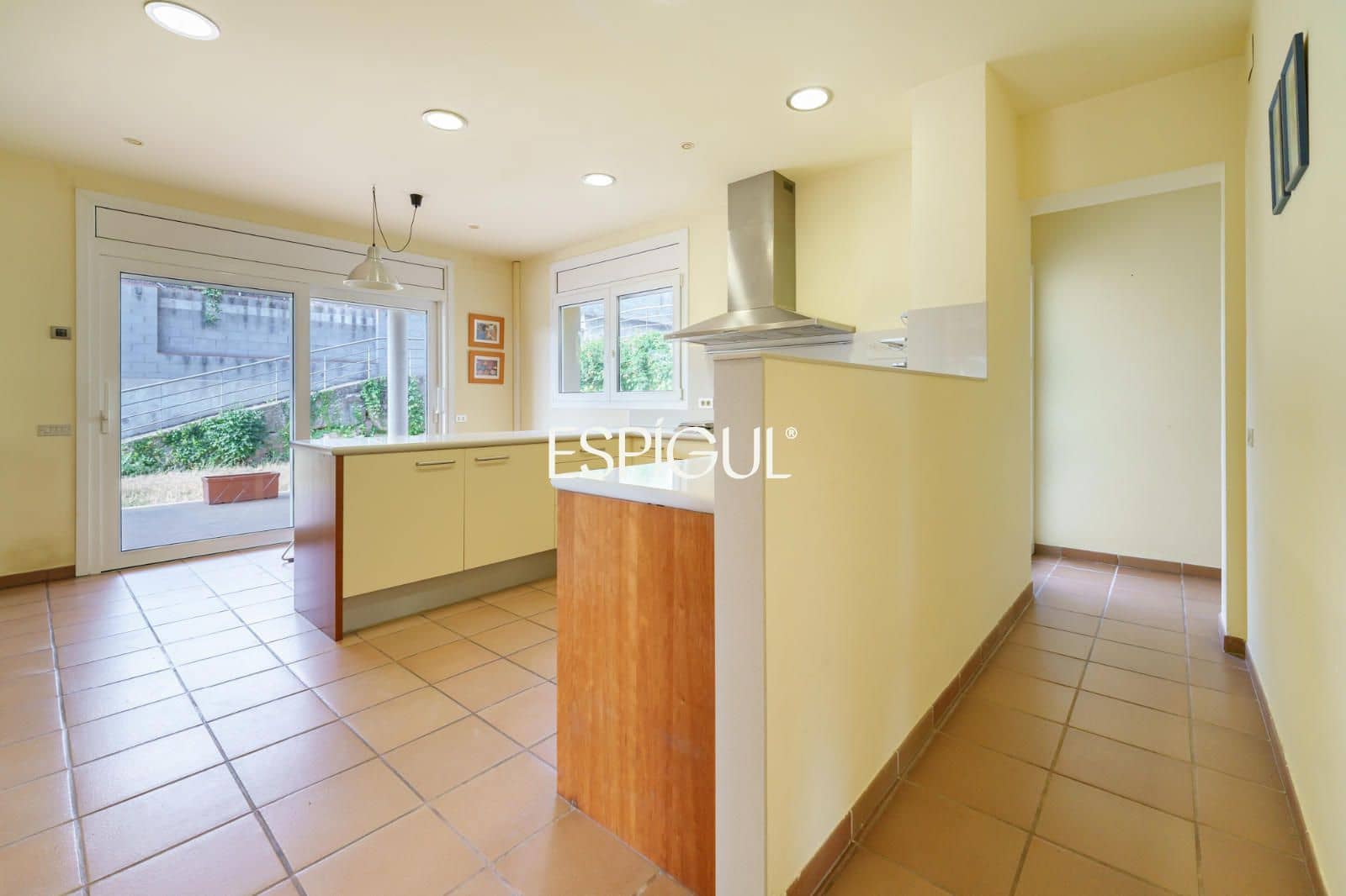 Chalet de 4 habitaciones en Vallromanes en venta con garaje - 830.000 € (Ref: 10016033)