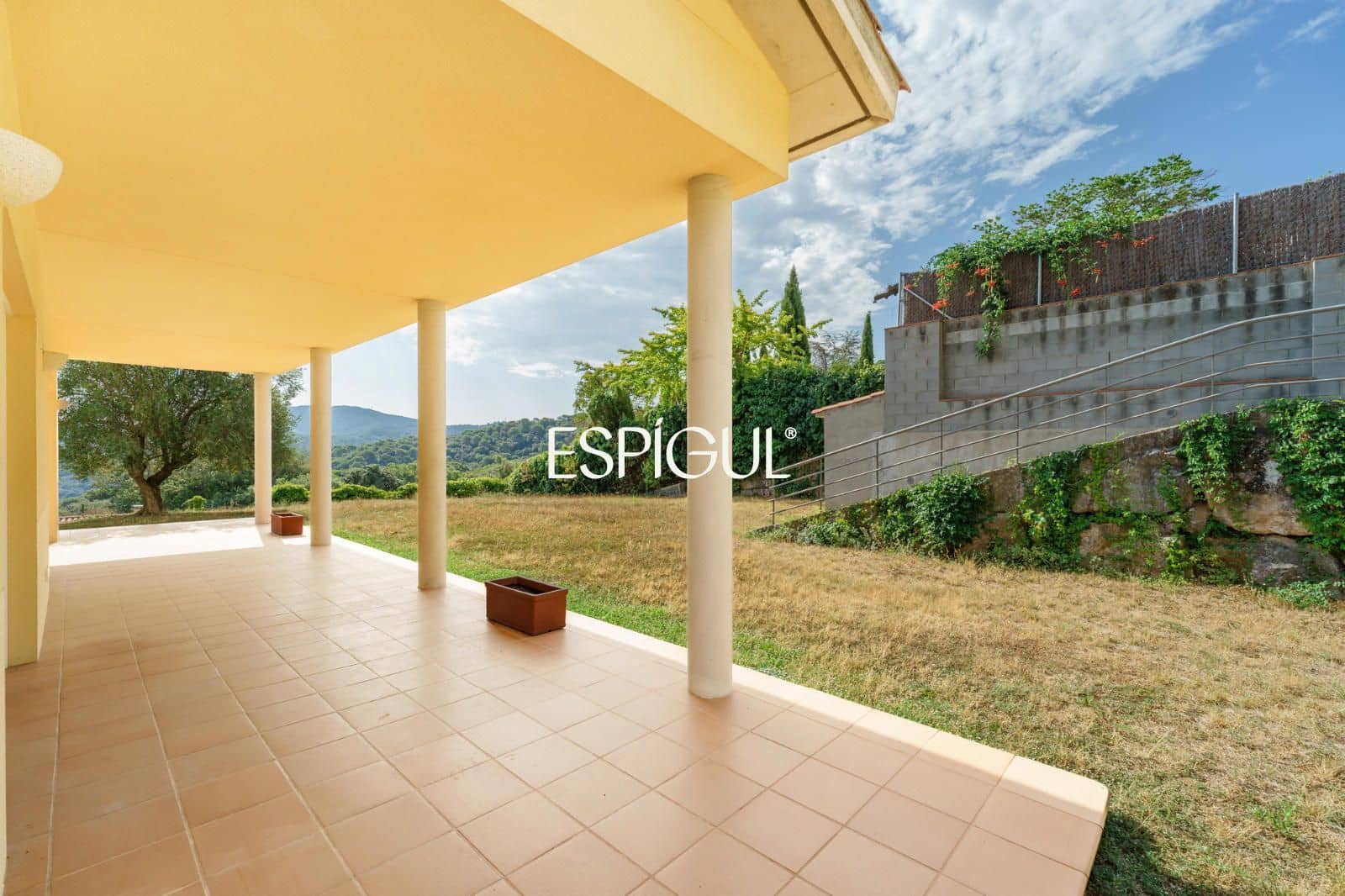 Chalet de 4 habitaciones en Vallromanes en venta con garaje - 830.000 € (Ref: 10016033)