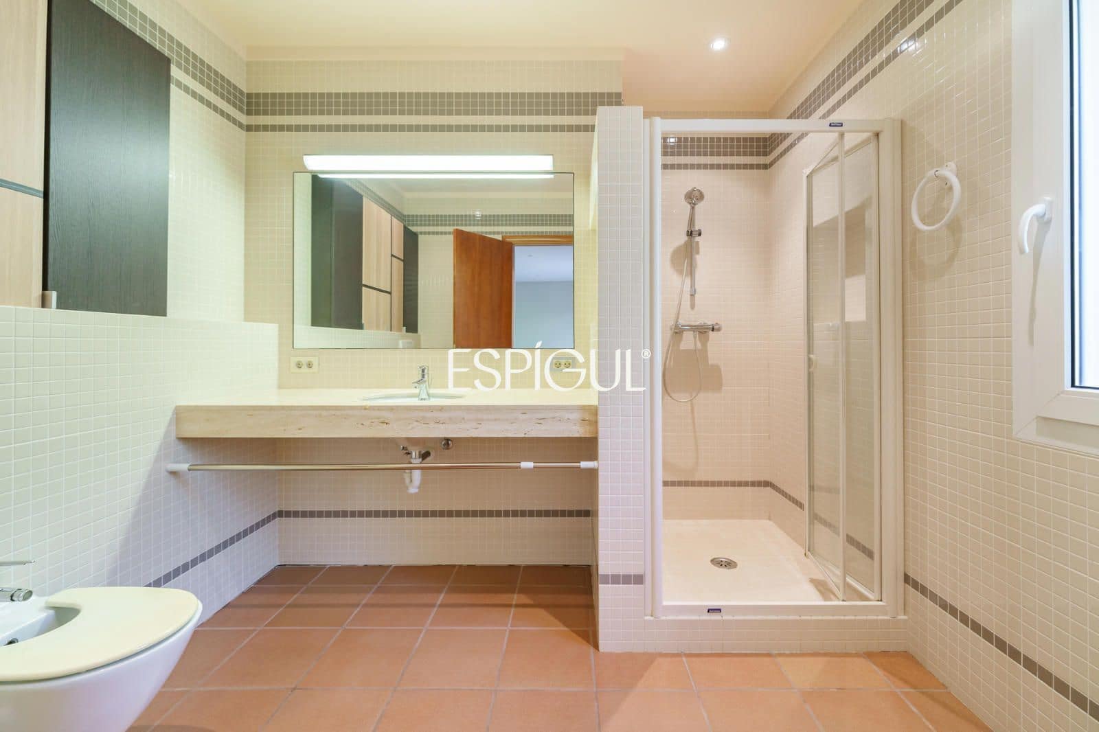 Chalet de 4 habitaciones en Vallromanes en venta con garaje - 830.000 € (Ref: 10016033)