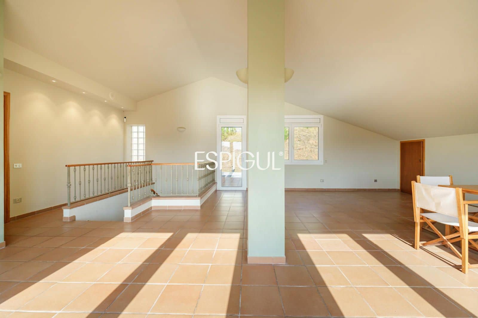 Chalet de 4 habitaciones en Vallromanes en venta con garaje - 830.000 € (Ref: 10016033)