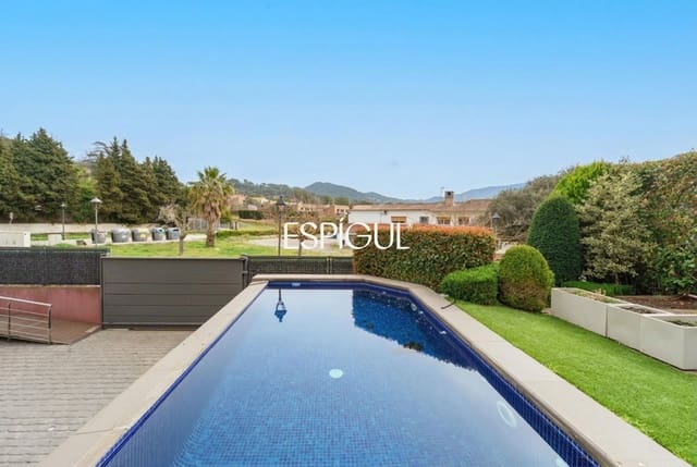 5 slaapkamer Villa te koop in Vallromanes met zwembad garage - € 1.150.000 (Ref: 10016034)