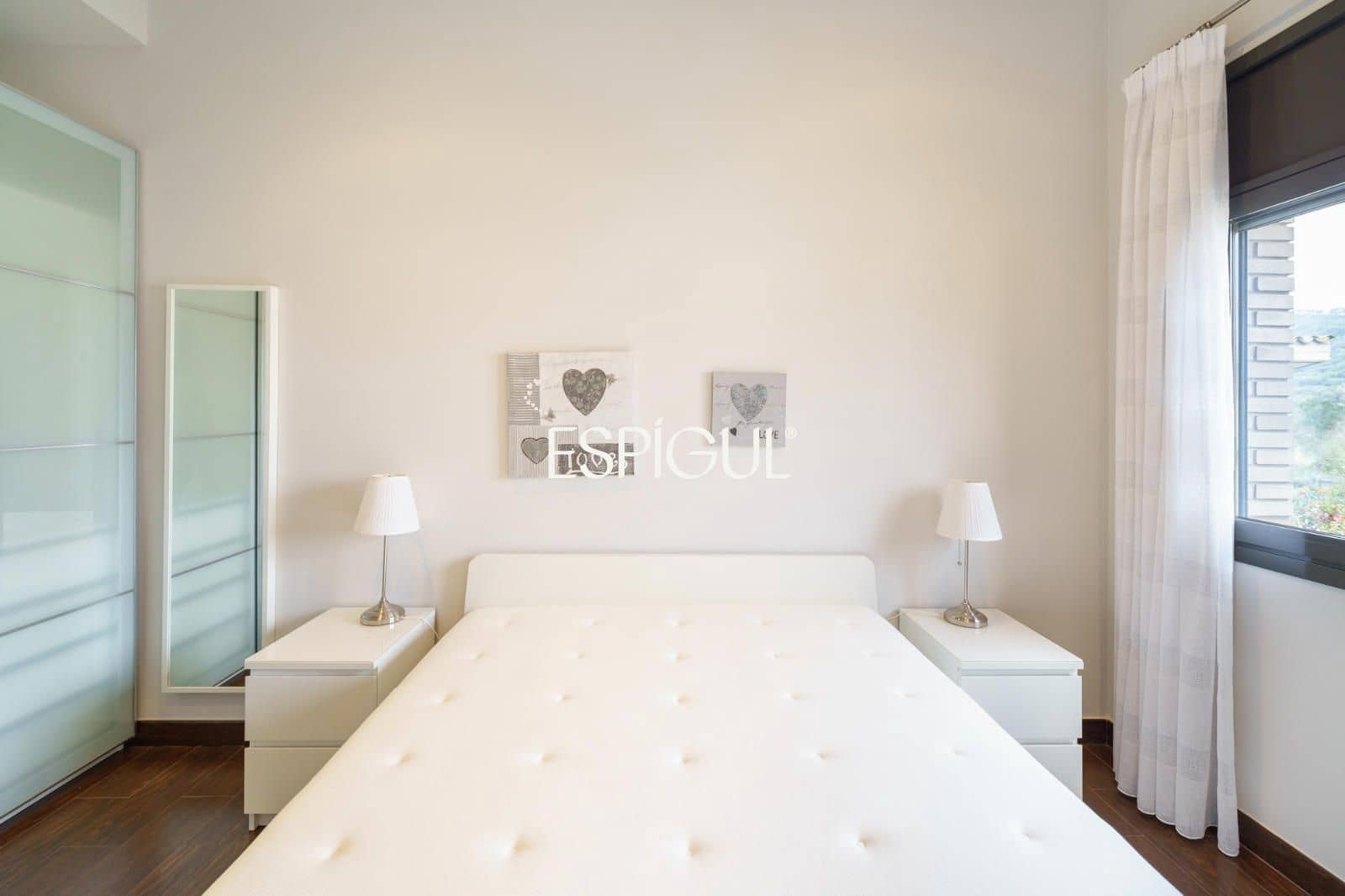 5 slaapkamer Villa te koop in Vallromanes met zwembad garage - € 1.150.000 (Ref: 10016034)