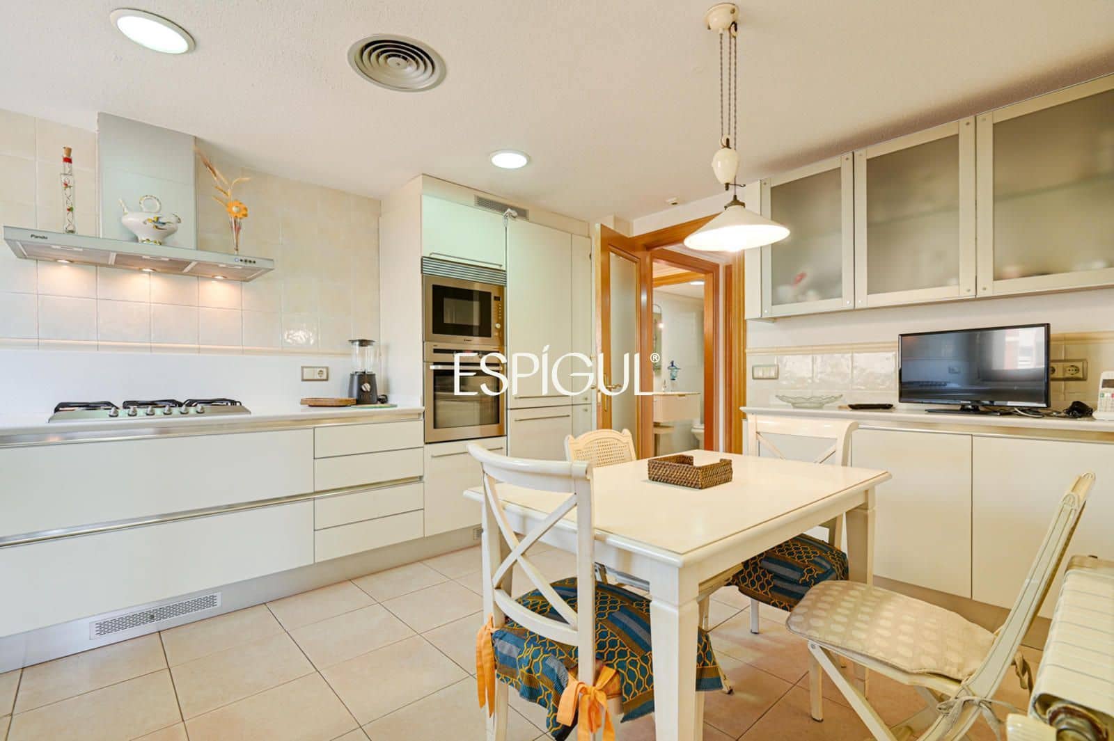 4 slaapkamer Flat te koop in Arenys de Mar met garage - € 590.000 (Ref: 10016035)