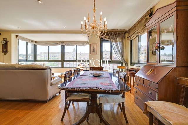 4 slaapkamer Flat te koop in Arenys de Mar met garage - € 590.000 (Ref: 10016035)