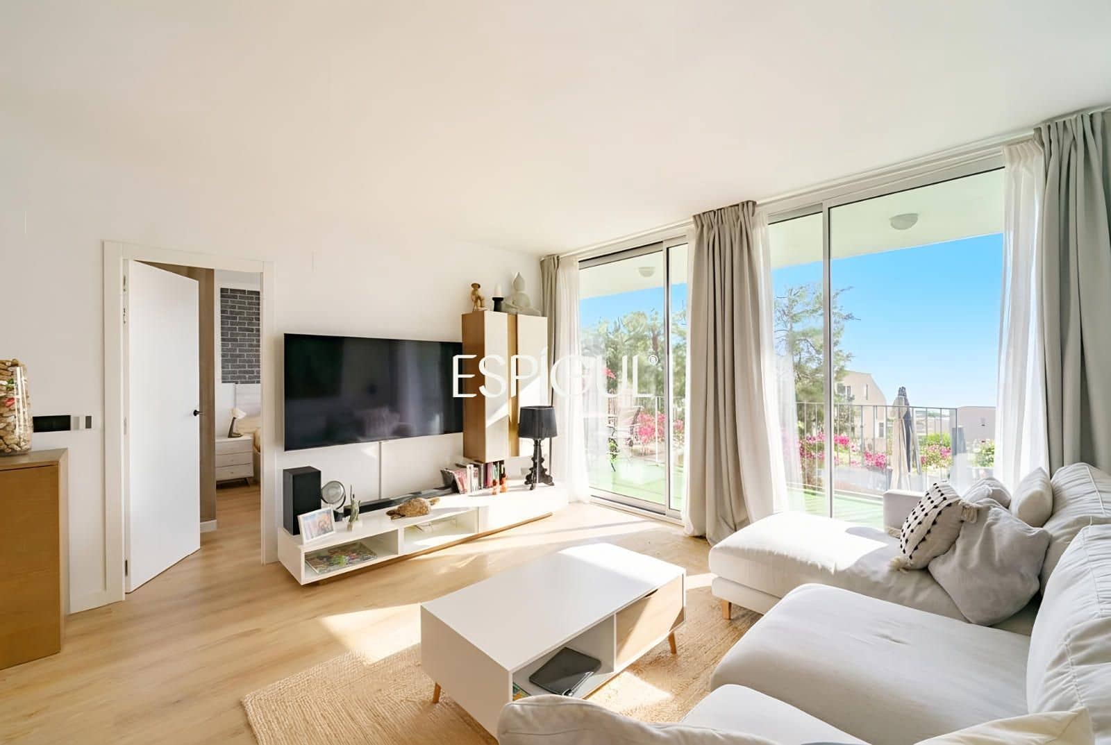 3 bedroom Flat for sale in Montgat with pool garage - € 549,000 (Ref: 10016036)
