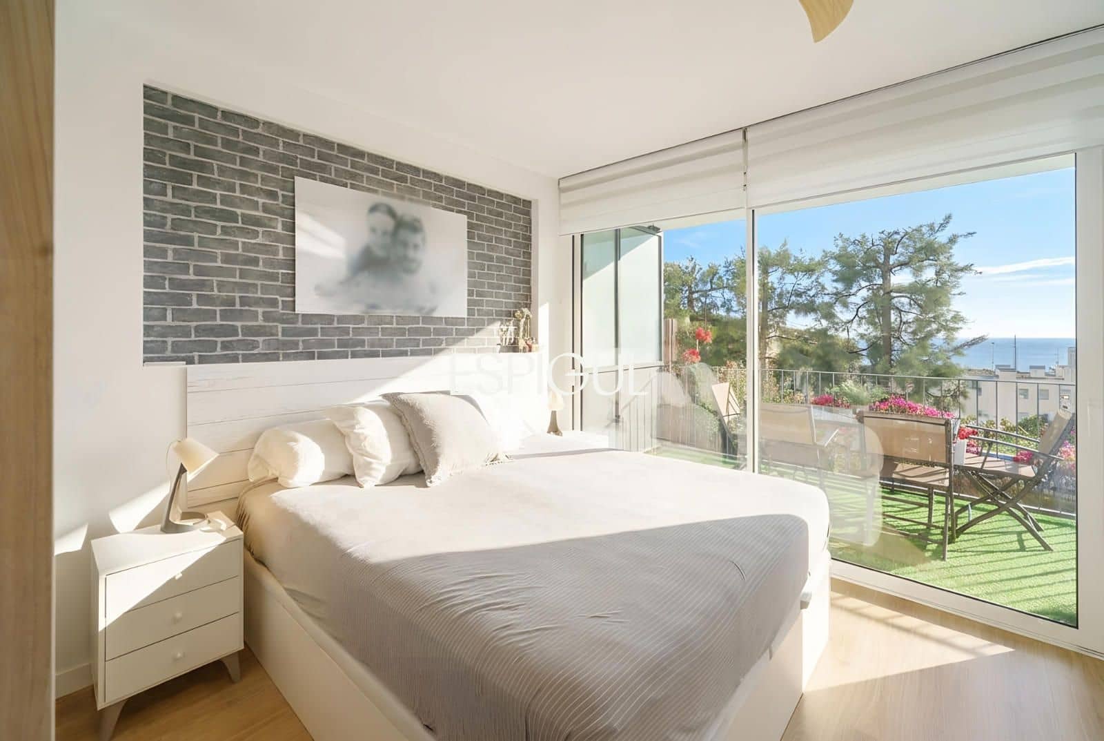 3 bedroom Flat for sale in Montgat with pool garage - € 549,000 (Ref: 10016036)