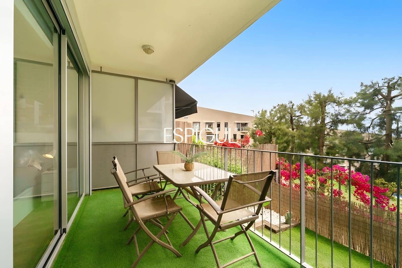 3 bedroom Flat for sale in Montgat with pool garage - € 549,000 (Ref: 10016036)
